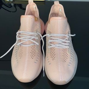 MOERDENG Women's Breathable Fashion Sneaker Damping Running Walking Shoes